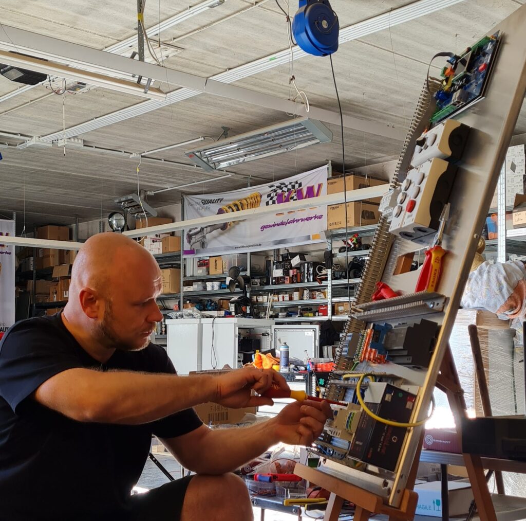 Alexej Muraschov Elektrotechnik Schaltschrankbau